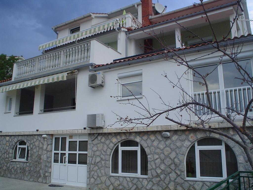 Apartman Kondic Omišalj Oda fotoğraf